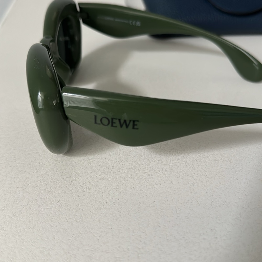 LOEWE GREEN INFLATED BUTTERFLY SUNGLASSES - Picture 4 of 9